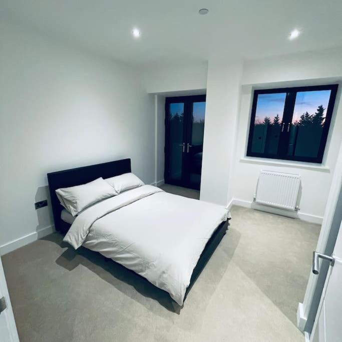 New One Bedroom Luxury Apartment In Solihull Dış mekan fotoğraf