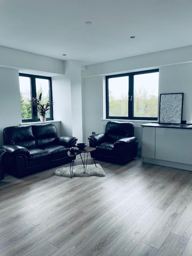 New One Bedroom Luxury Apartment In Solihull Dış mekan fotoğraf